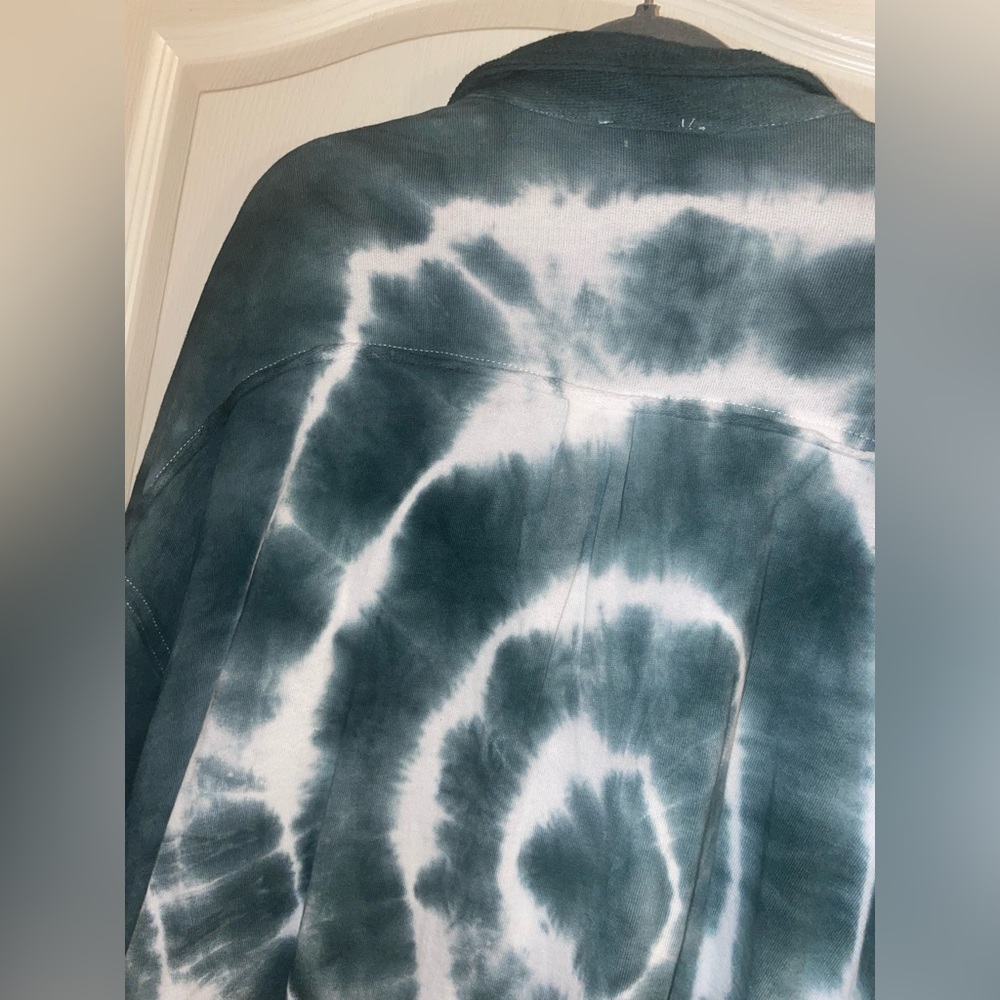 Vici Tie-Dye Button Down - Picture 7 of 7